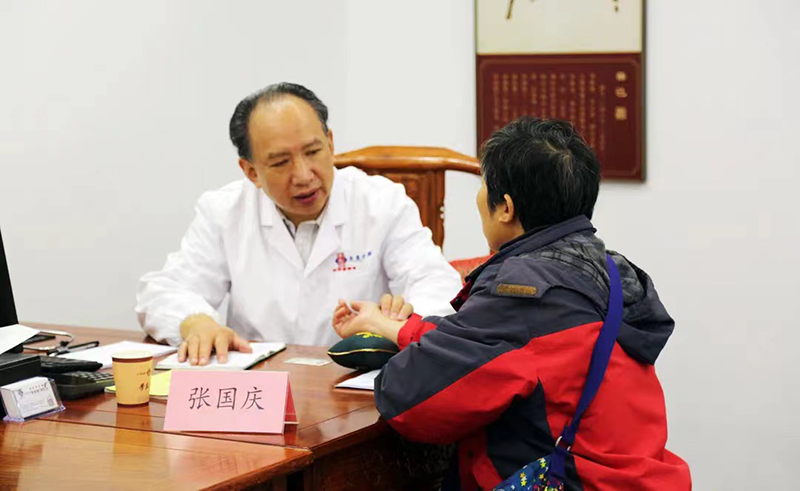 好消息！本周起，中醫(yī)專家張國(guó)慶、白學(xué)武、李蘇將在月光碼頭店坐診！(圖1)