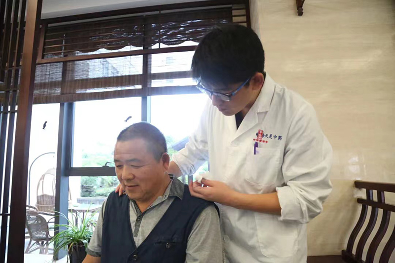 好消息！本周起，中醫(yī)專家張國(guó)慶、白學(xué)武、李蘇將在月光碼頭店坐診！(圖2)